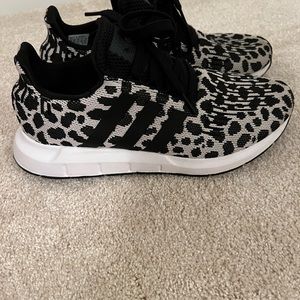Adidas leopard sneaker